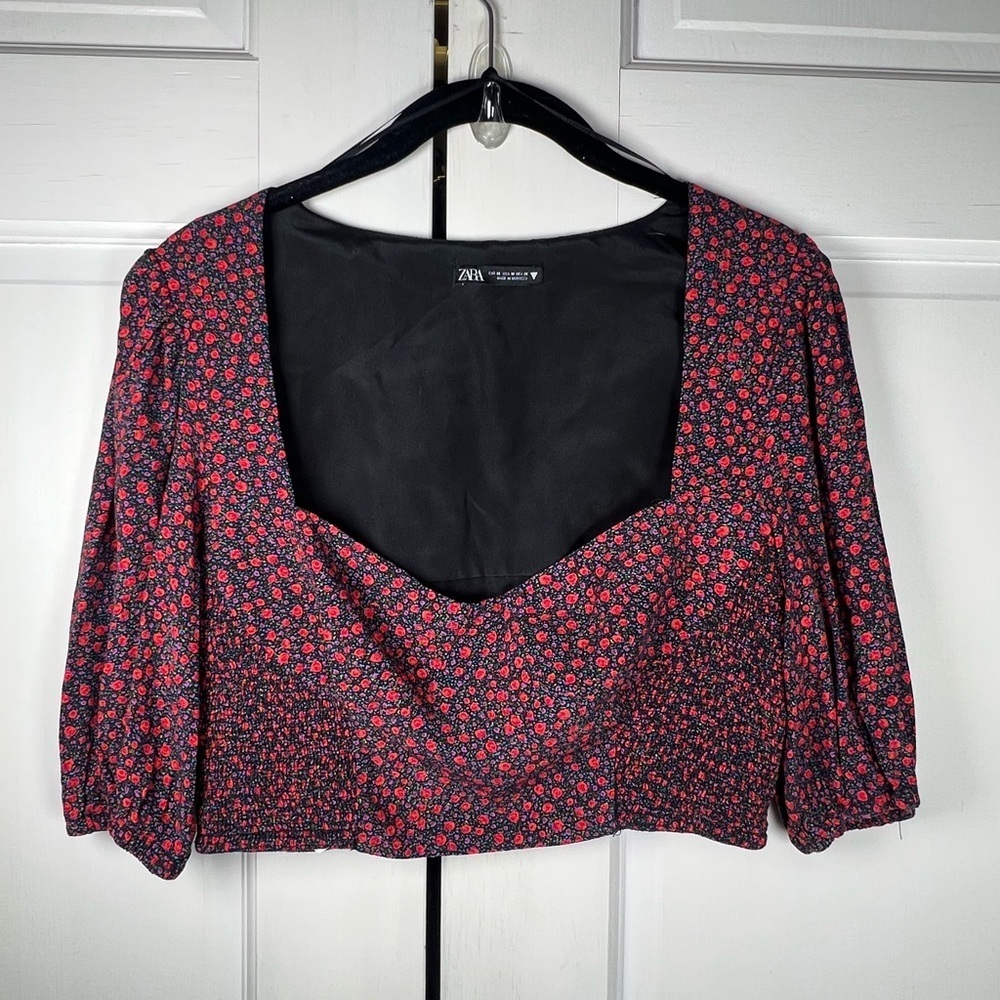 NWOT Zara Red and Black Floral Puff Sleeve Sweetheart Crop Top Side Smocked Sz M - Picture 3 of 7
